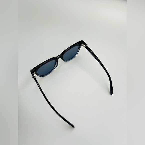 Alexander McQueen 53mm Cat Eye Sunglasses NWOT - Picture 8 of 10